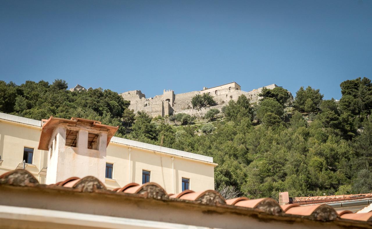 Plaium Montis Bed & Breakfast Salerno Exterior photo
